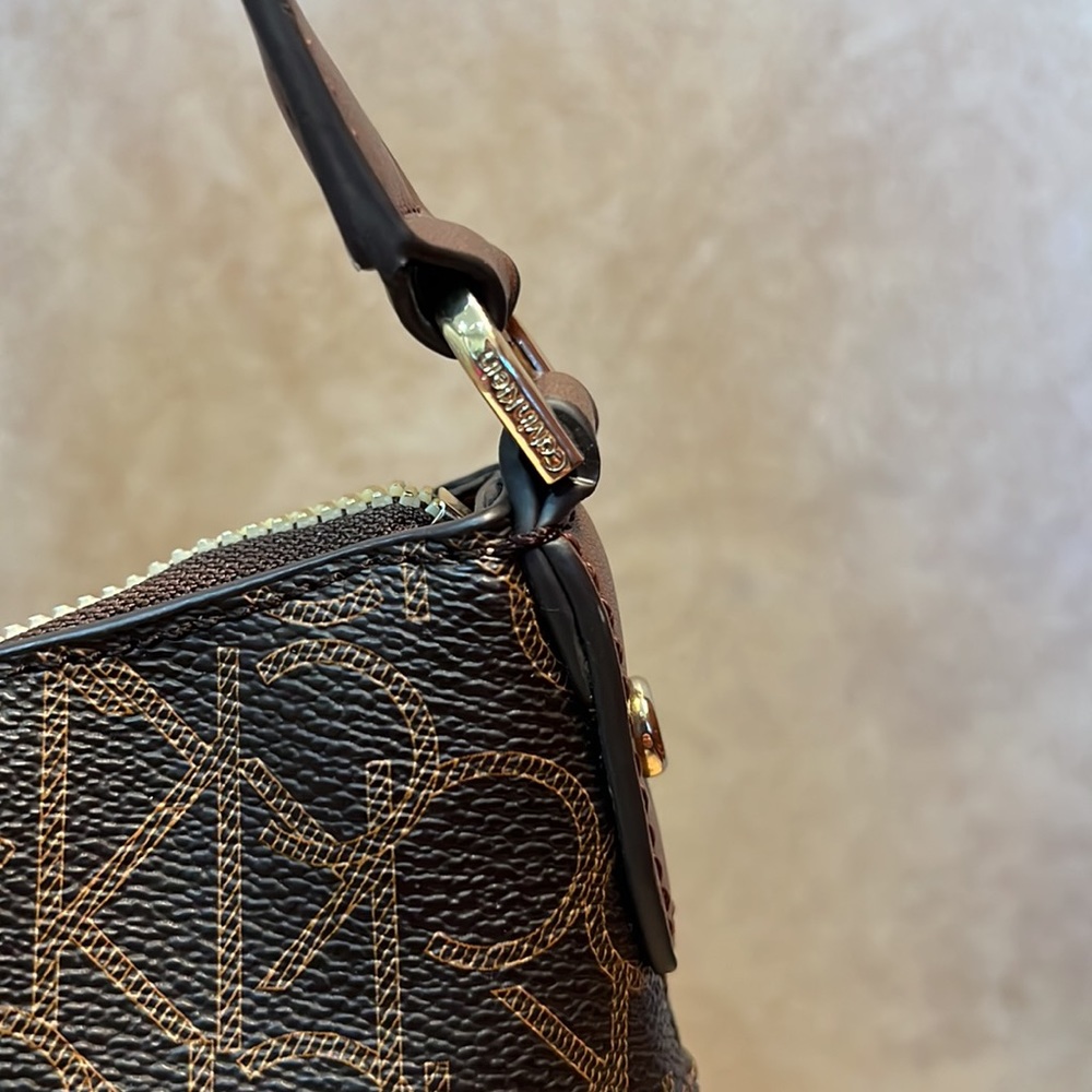 Calvin Klein Shoulder/Crossbody - Picture 11 of 12